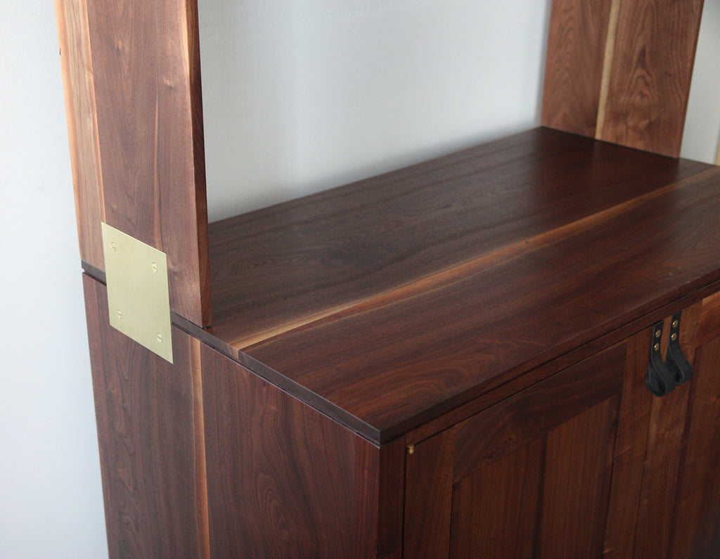 Willow Brook Hutch