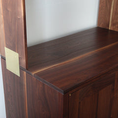 Willow Brook Hutch